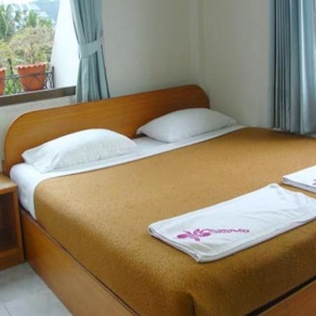 Chongko Guesthouse Patong Eksteriør billede